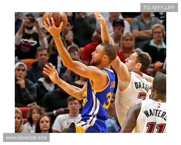 勇士23分胜热火四连胜隐忧仍